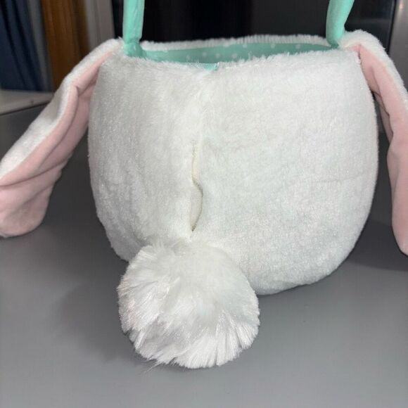 Hallmark Easter Bunny Plush Basket With Sound & Motion New - Picture 8 of 13